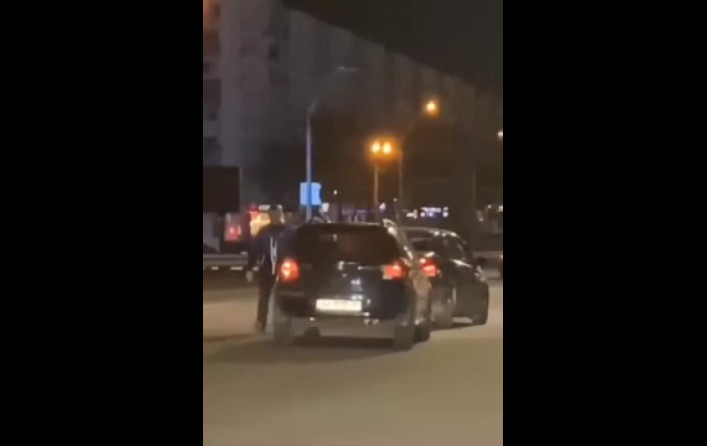 Вышел порешать за ДТП, а тут такое смотреть онлайн