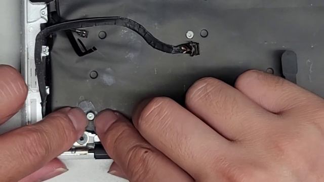 Early 2015 11" inch MacBook Air A1465 Disassembly SSD l Screen LCD Battery Replacement Repair смотреть онлайн