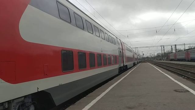 Электровоз ЭП20-040 с поездом №737 Воронеж - Москва смотреть онлайн