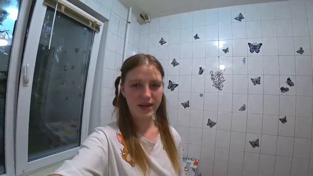 Приехали на пляж, а он зарос травой. Таня наготовила блинчиков смотреть онлайн