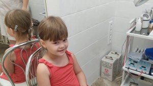 прокалывание ушей у ребенка больно или нет. смотрите сами.