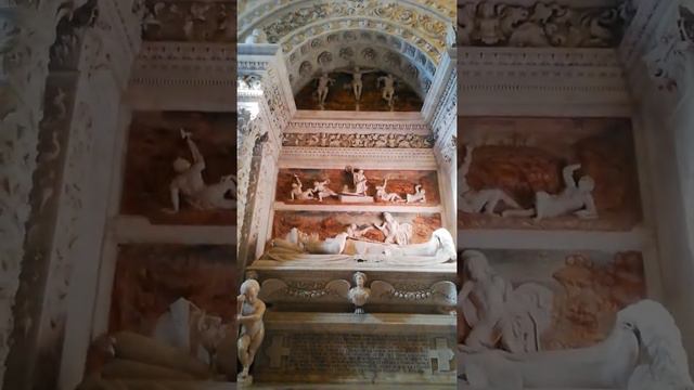 Усыпальница герцогов Мединацелли смотреть онлайн