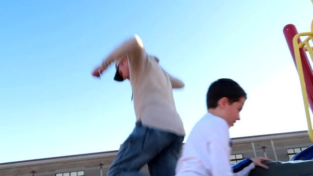 Playground Wars BALL TAG / That YouTub3 Family смотреть онлайн
