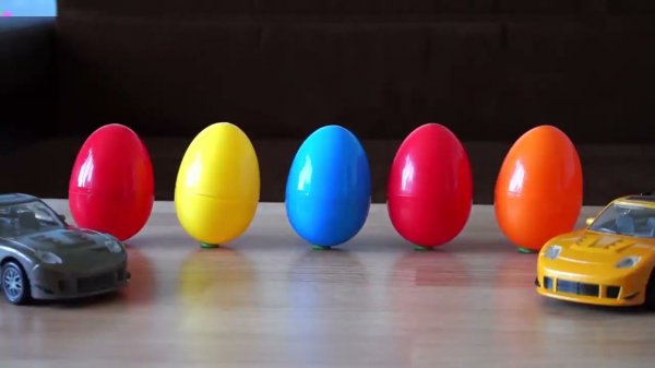 Машинки. Считаем яйца и машинки. Развивающий мультфильм