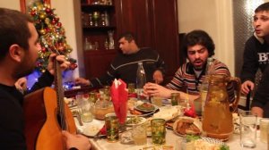 Конь / Грузины исполнили песню -  Любе - Конь / Песни под гитару / Грузинское застолье