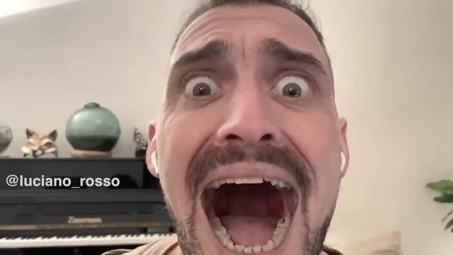 LUCIANO ROSSO / DANCE MONKEY смотреть онлайн
