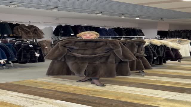 МЕХОВОЕ ПАЛЬТО.АУКЦИОННАЯ НОРКА.По всем вопросам в What’s app:+79122810505 (Ольга) смотреть онлайн