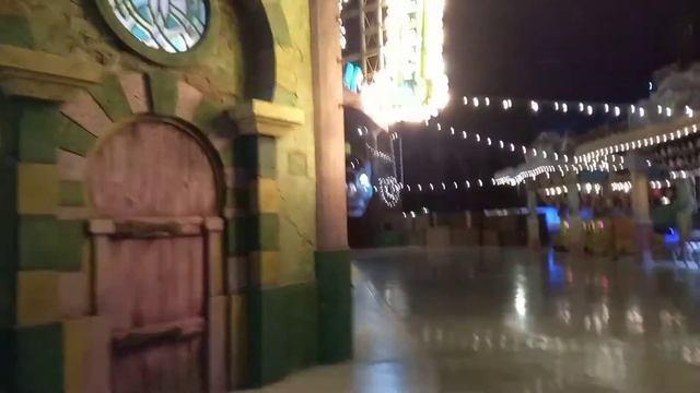 Warner Bros. Abu Dhabi | Trip to World's Largest Indoor Theme Park #inAbuDhabi #WBWorld смотреть онлайн