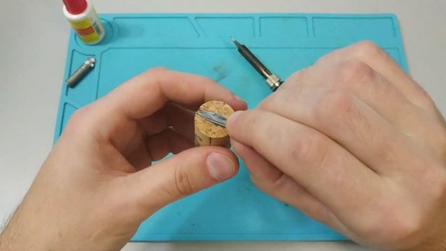 Как сделать БЛЕСНУ ИЗ КРЫШКИ. Лучшая блесна для ловли окуня! смотреть онлайн