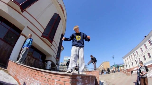Parkour And Freerun In Kirov Spring 2013 (outtakes)