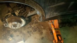 Почему закусывает и заедает тормозной суппорт. Причины не равномерного износа тормозных колодок.