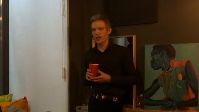 'Прошла любовь..'; 'Жизнь - это бой и боль..'; 'Флаг вам в руки..' смотреть онлайн