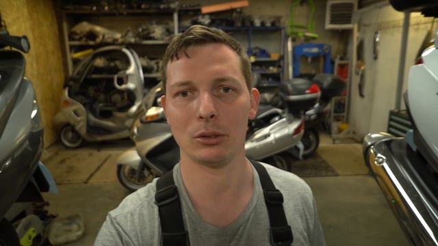 Почему течет редуктор на Suzuki Skywave 650? смотреть онлайн