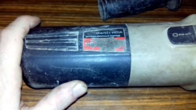 Из чего состоит УШМ (болгарка) на примере Интерскол 125 900