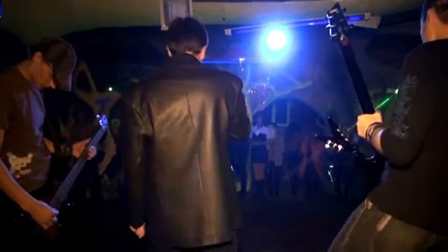 The Industrials, День Святого Валентина в InOut смотреть онлайн