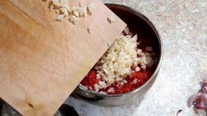 Томатно чесночный соус к любому мясу и рыбе.