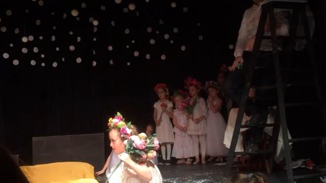 Снежная королева. В царстве цветов смотреть онлайн