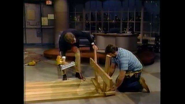 Norm Almost Builds a Picnic Table on The David Letterman Show смотреть онлайн