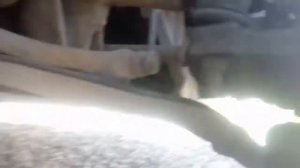 Крайслер вояджер замена передней подвески и амортизаторов(7)