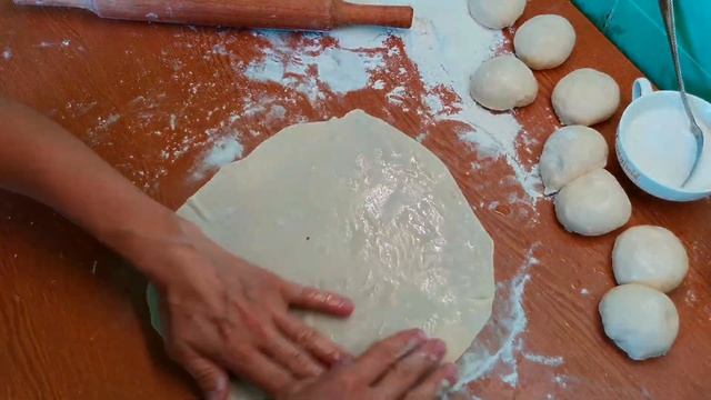 Куда использовать оставшееся тесто Идея для сладких булочек смотреть онлайн
