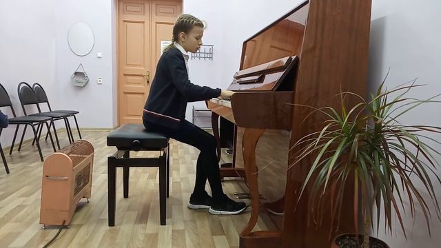 В. Коровицын "Дивертисмент", исполняет Тимкова Анастасия (класс Пашенко Е.В.) смотреть онлайн