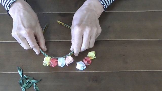 Ободок  из атласных лент в стиле канзаши. Цветы из лент. Мастер - класс.