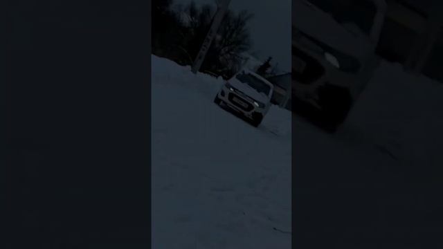 ЛАДА КАЛИНА ВЫЕЗЖАЕТ НА РАЙОН! #оперстиль #калина #зима смотреть онлайн