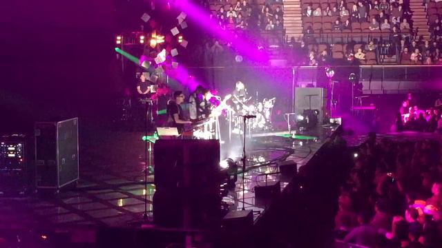 alt-J - Breezeblocks - KROQ Almost Acoustic Christmas 2014 - The Forum - December 14, 2014 смотреть онлайн