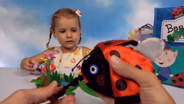 Маленькое королевство Бена и Холли огромная коробка с игрушками Бэн и Холи и игр смотреть онлайн