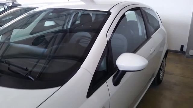 Fiat Punto Evo 1.3 Mjt 75 CV 3 porte Dynamic S&S смотреть онлайн