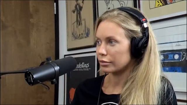Getting Raw with Nicole Aniston смотреть онлайн