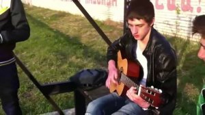 Школьная песня под гитару на выпускной