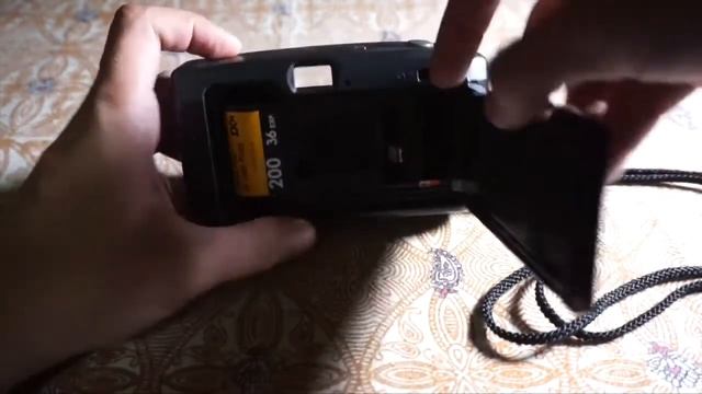 Review - Minolta F10BF Pocket Camera 135mm смотреть онлайн