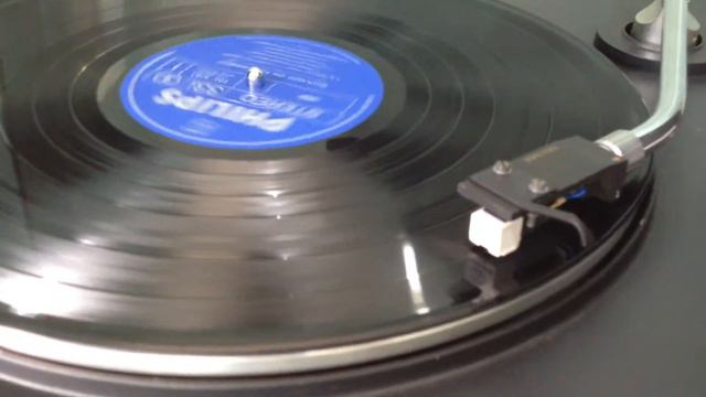 Trí audio Turntable YAMAHA CS-50P. смотреть онлайн