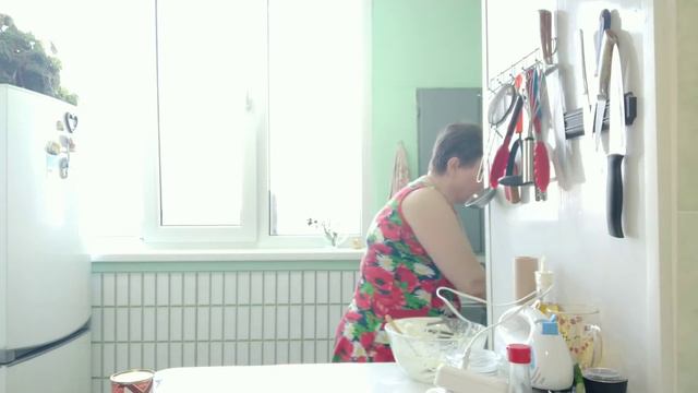 Готовлюсь к встрече друзей. смотреть онлайн