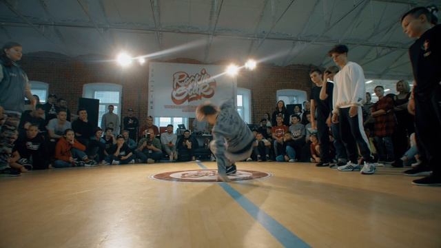 ROCKIN' STAR 2017 | BREAKING | 5x5 JUNIORS 1/2 FINAL | Thunderstorms vs Yazyk Tela смотреть онлайн