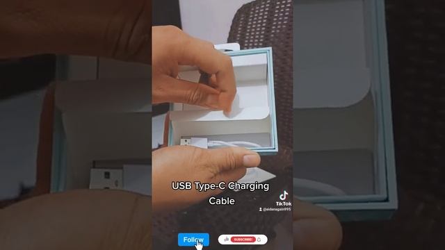 AirPods Alternative? OPPO Enco Air Unboxing. A budget TWS Earbuds that delivers great sound. смотреть онлайн