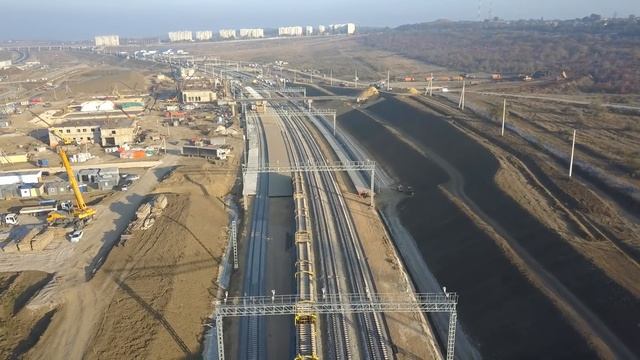 Керченские подходы. 18 10 2019. Станция Керчь- Южная напоминает муравейник. смотреть онлайн