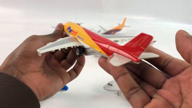 Металлический самолет «Parcel Service» 19 см. 805, инерционный, Sceno Jet смотреть онлайн