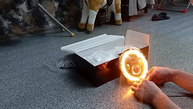 Привезли посылку на новый год! LED фары.Небольшой обзор. смотреть онлайн