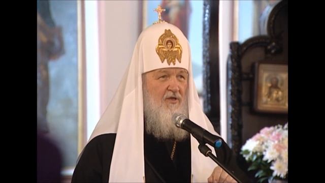 Патриарх Кирилл в Гатчинском Павловском кафедральном соборе смотреть онлайн