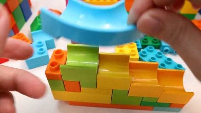 Satisfying Building Blocks Marble Run Race Spiral & Wheel Elevator