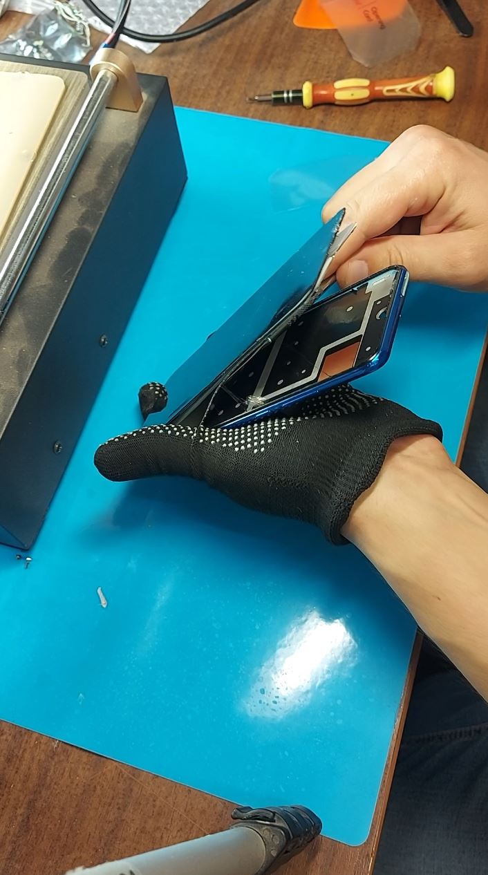 Замена дисплея Honor 10i HRY-LX1T смотреть онлайн