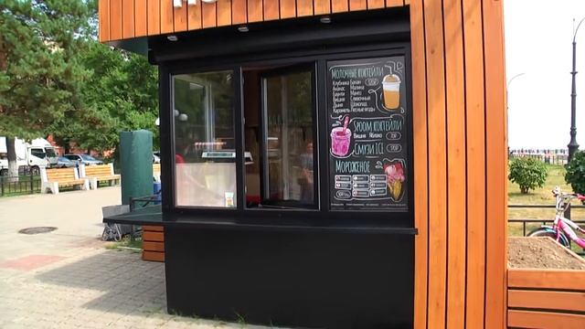 На городской набережной установили новые торговые павильоны в едином стиле смотреть онлайн