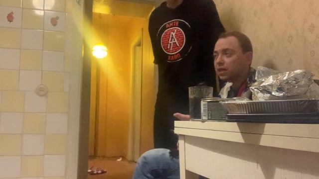 Валентин и Полина Фейс на кухне смотреть онлайн