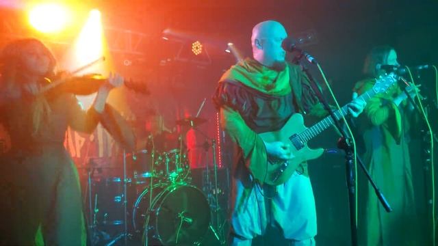 Тролль Гнет Ель - Поймай лосося смотреть онлайн