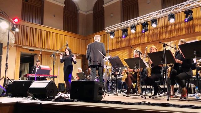 Ilona Csáková - Black Coffee