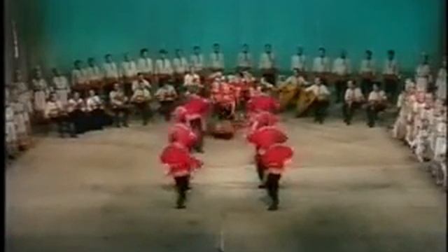 У ворот сосна зеленая Воронежский хор смотреть онлайн