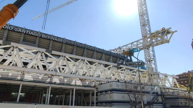 OBRAS 21 DE MARZO DE 2021 DEL ESTADIO SANTIAGO BERNABEU | TIME LAPSE DE LLEGADA AL ESTADIO EN 4K смотреть онлайн