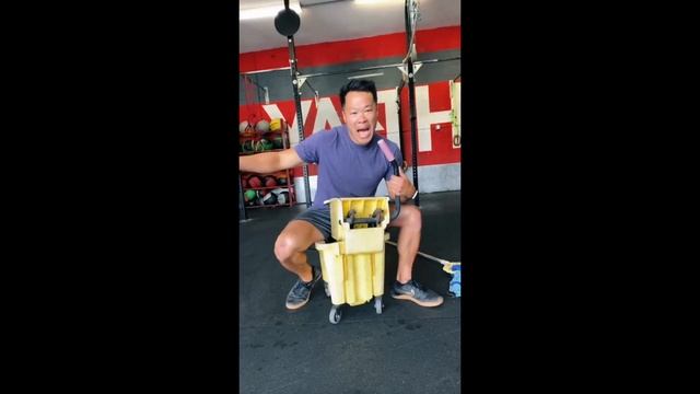 Tiktok "git da bucket" 13 different clips смотреть онлайн